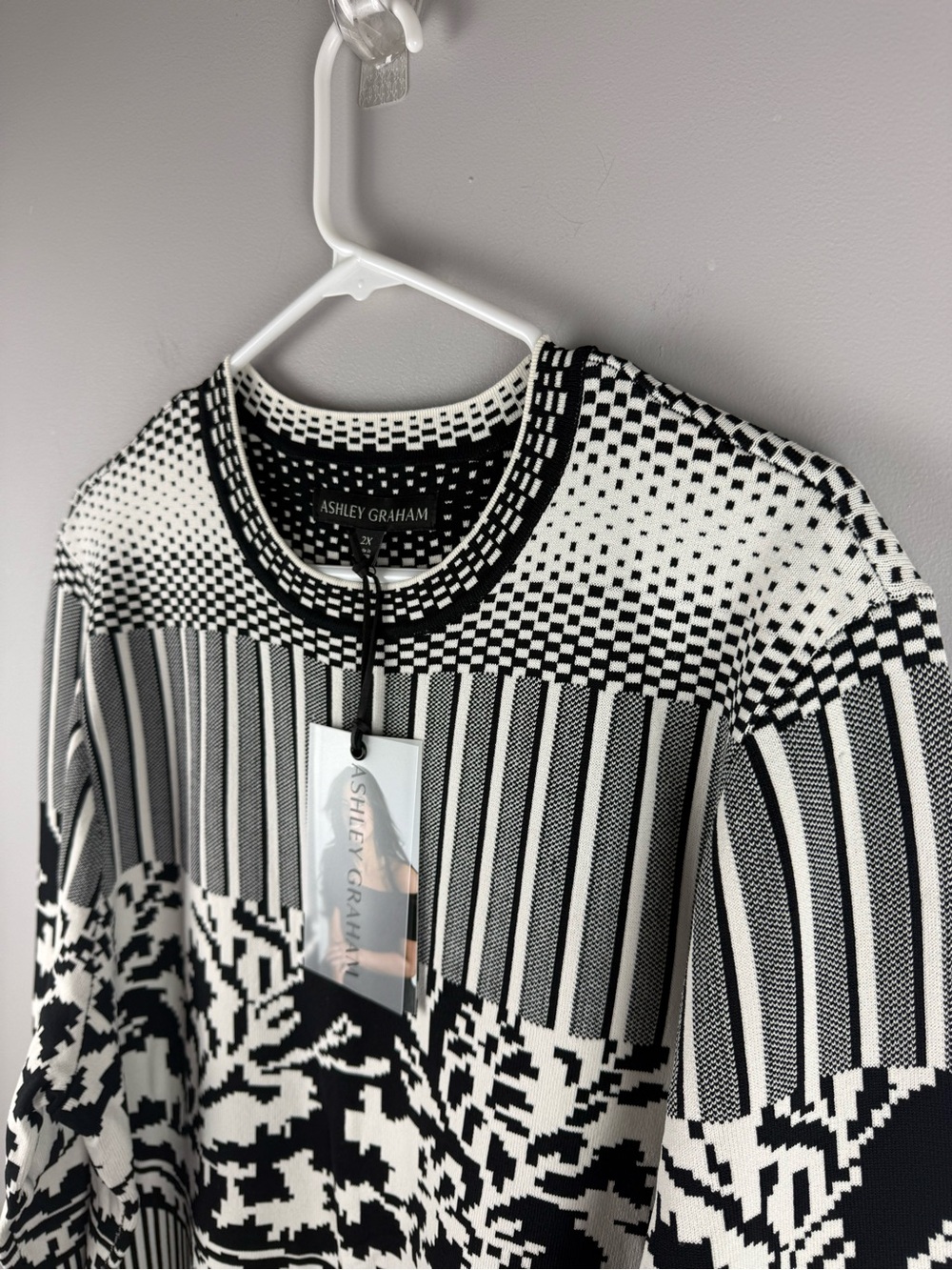 Ashley Graham Women’s Black White Floral Striped Long Sleeve Knit Dress SZ 2X